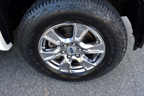 Used 2015 Ford F150 Lariat image 37