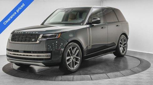 Used 2024 Land Rover Range Rover SE image 3