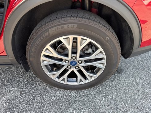 Used 2022 Ford Escape SEL image 25