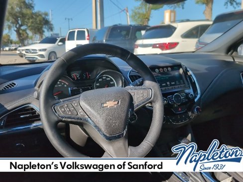 Used 2017 Chevrolet Cruze Premier image 7