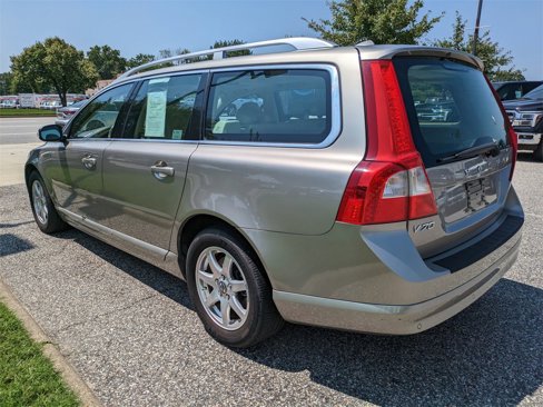 Used 2008 Volvo V70 image 6