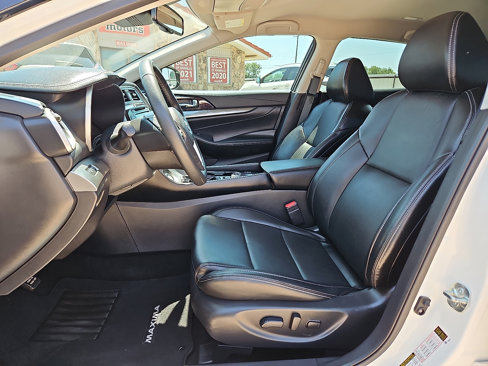 Used 2023 Nissan Maxima SV w/ Floor Mat Group image 8