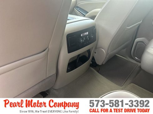 Used 2017 GMC Yukon Denali w/ Open Road Package image 24