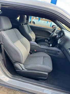 Used 2019 Dodge Challenger SXT image 11