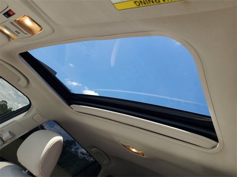 Used 2017 Subaru Outback 2.5i Premium image 10