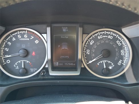 Used 2016 Toyota Tacoma SR5 image 25
