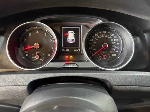 Used 2016 Volkswagen GTI SE w/ Lighting Package (SEL) image 27