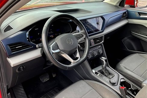 Used 2022 Volkswagen Taos SE image 17