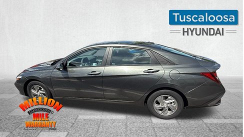 Used 2024 Hyundai Elantra SE image 5