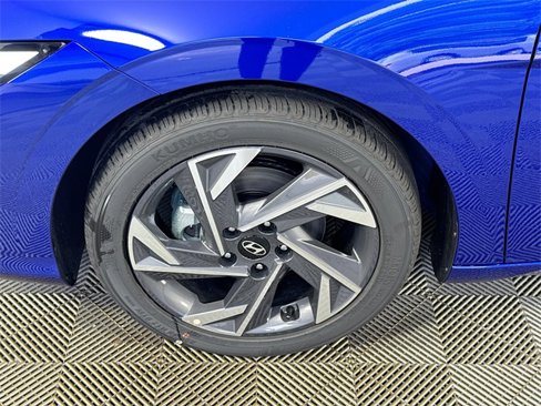 New 2025 Hyundai Elantra Sport image 6