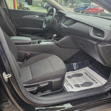 Used 2019 Buick Regal Preferred w/ Sights and Sounds Package image 15