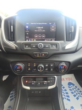Used 2022 GMC Terrain SLE w/ Driver Convenience Package image 11