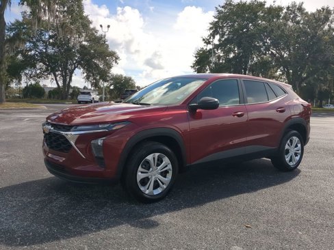Used 2025 Chevrolet Trax LS image 7
