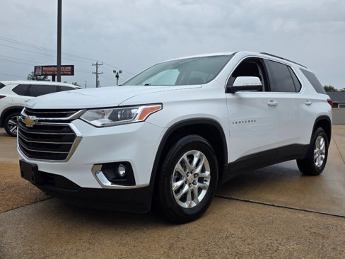Used 2021 Chevrolet Traverse LT w/ LPO, Cargo Package image 2