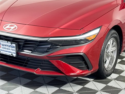 New 2025 Hyundai Elantra SE image 10