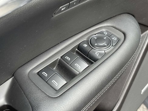 Used 2021 Cadillac XT5 Premium Luxury w/ LPO, Floor Liner Package image 14