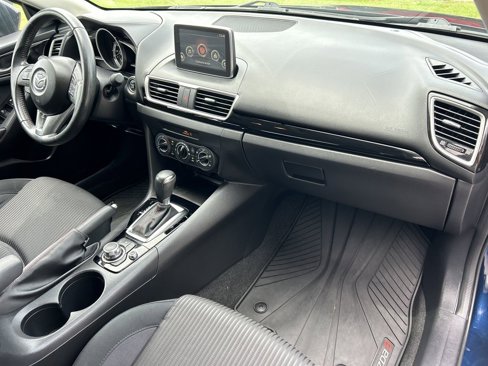 Used 2016 MAZDA MAZDA3 i Touring image 11