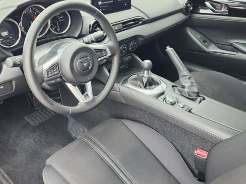 New 2025 MAZDA MX-5 Miata Club image 24