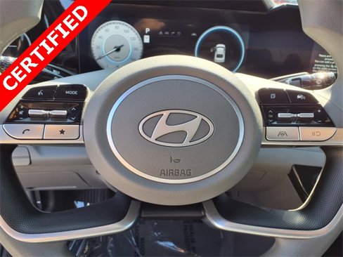 Certified 2024 Hyundai Elantra SEL image 8
