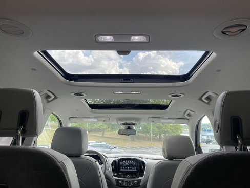 Used 2018 Chevrolet Traverse LT image 20