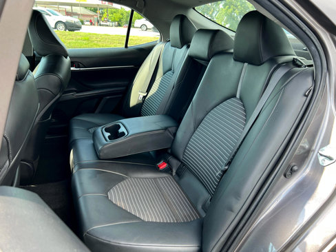 Used 2022 Toyota Camry SE image 51