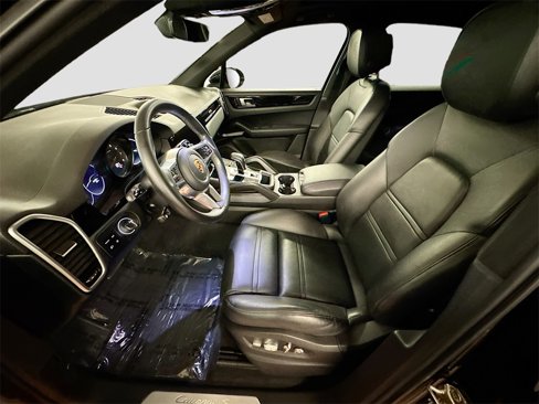 Used 2019 Porsche Cayenne S image 21