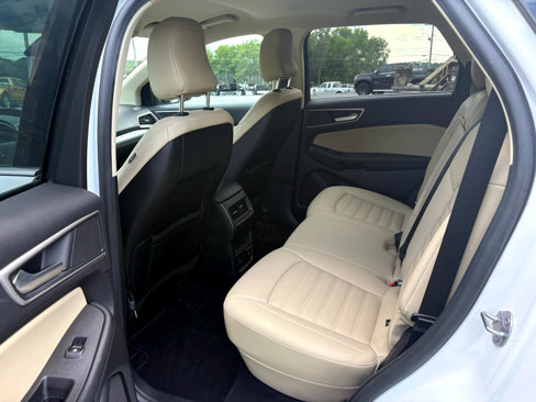 Used 2021 Ford Edge SEL w/ Convenience Package image 22