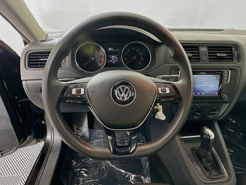 Used 2016 Volkswagen Jetta S image 15