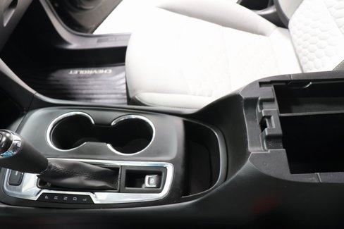 Used 2019 Chevrolet Equinox LS w/ LS Convenience Package image 18