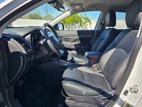 Used 2024 Mitsubishi Outlander Sport LE image 11
