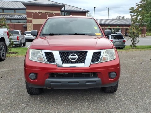 Used 2014 Nissan Frontier SV image 2