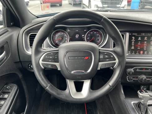 Used 2015 Dodge Charger SXT image 26