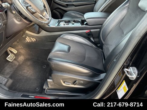 Used 2019 Ford Edge ST image 90