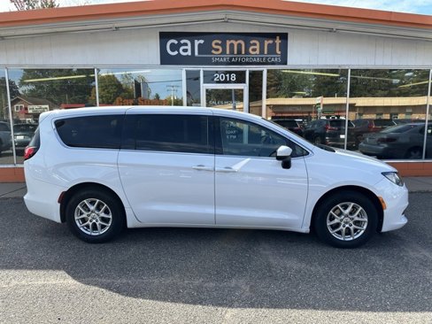 Used 2021 Chrysler Voyager LX image 8