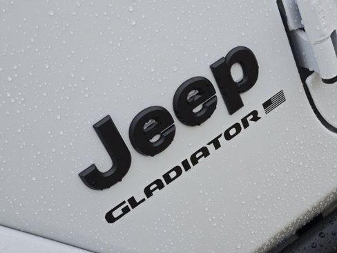 New 2025 Jeep Gladiator Sport image 7