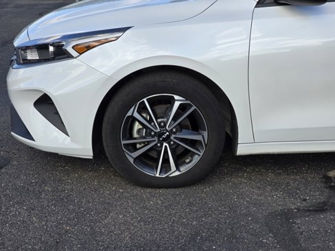 Used 2024 Kia Forte LXS image 14