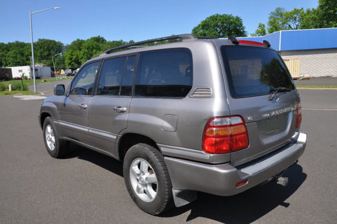 Used 2001 Toyota Land Cruiser image 10