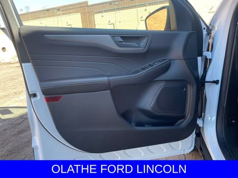 New 2025 Ford Escape Active w/ Cold Weather Package image 12