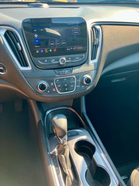 Used 2022 Chevrolet Malibu LT image 13