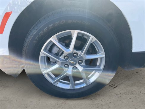 Used 2024 Chevrolet Equinox LT image 14