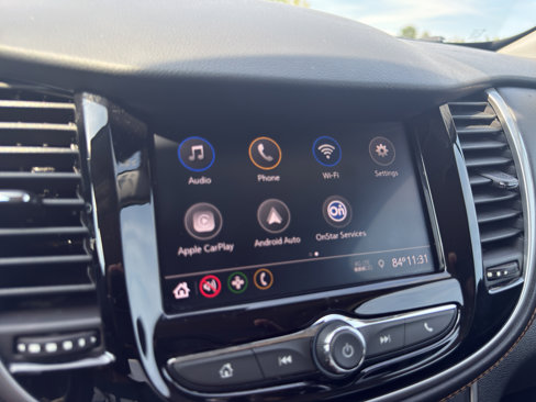 Used 2022 Chevrolet Trax LT w/ Midnight Edition image 12
