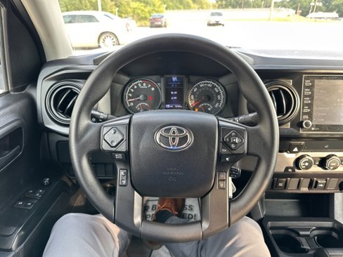 Used 2022 Toyota Tacoma SR image 12