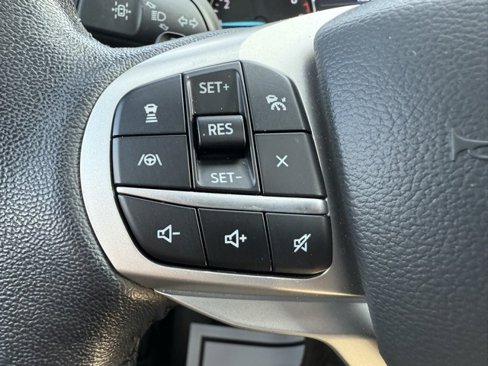 Used 2021 Ford Explorer XLT w/ Equipment Group 202A image 20