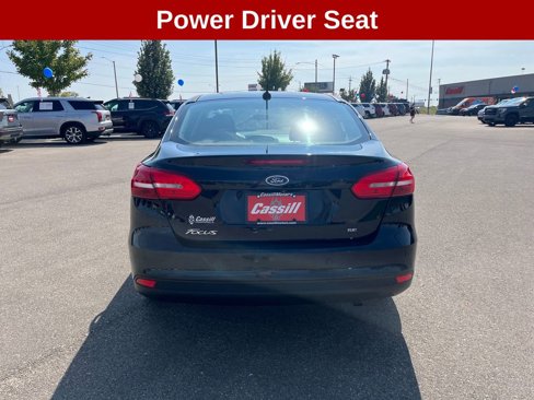 Used 2016 Ford Focus SE w/ SE Power Seat Package image 4
