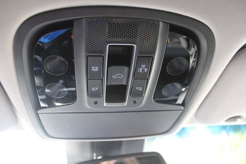 Certified 2018 Kia Sorento SX image 55