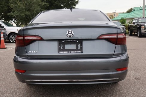 Certified 2020 Volkswagen Jetta SE w/ SE Cold Weather Package image 6
