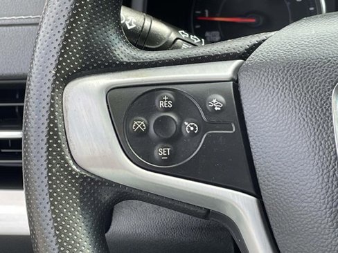 Used 2022 GMC Terrain SLE w/ Driver Convenience Package image 17