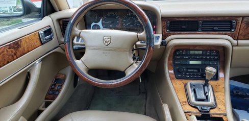 Used 1995 Jaguar XJ6 image 12