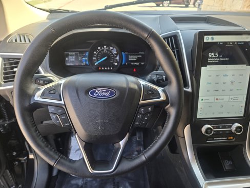 Used 2024 Ford Edge SEL image 12