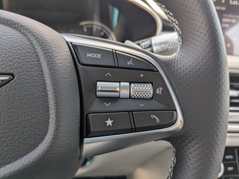New 2025 Genesis G70 2.5T image 19